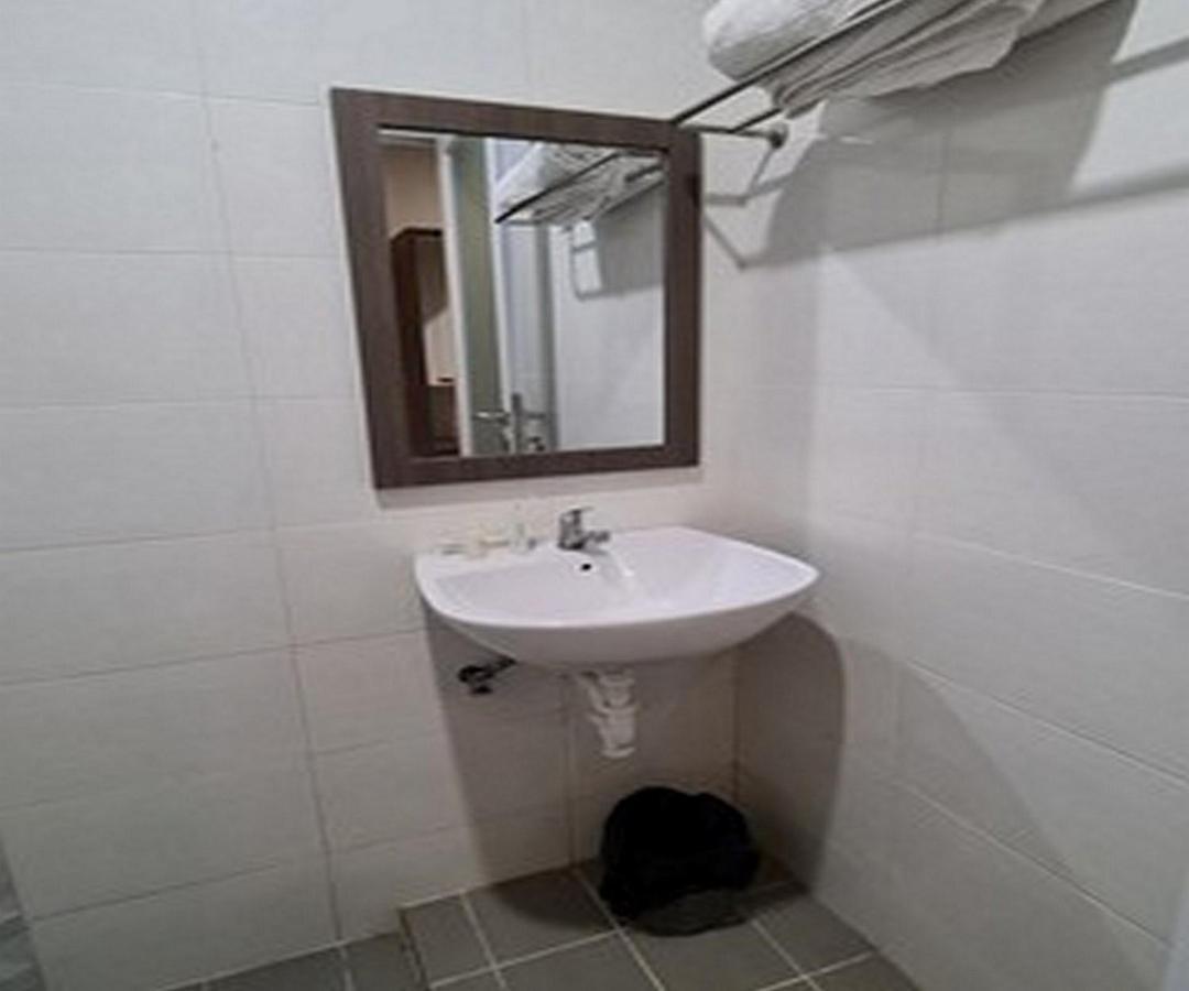 Gaia Asri Hotel Pamanukan Hilir Dış mekan fotoğraf