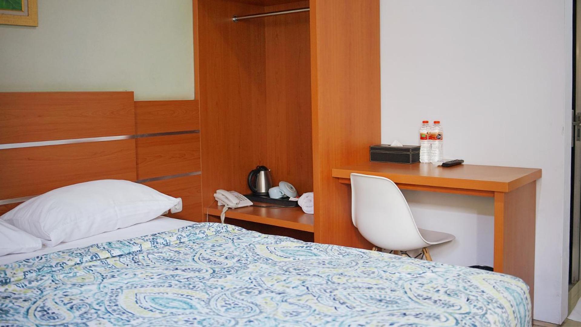 Gaia Asri Hotel Pamanukan Hilir Oda fotoğraf